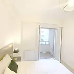 アパート Albaola Aparment